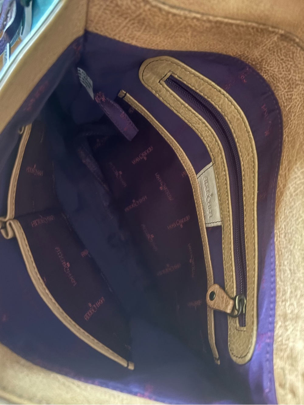 Anuschka hand painted genuine leather bag - Picture 8 of 8